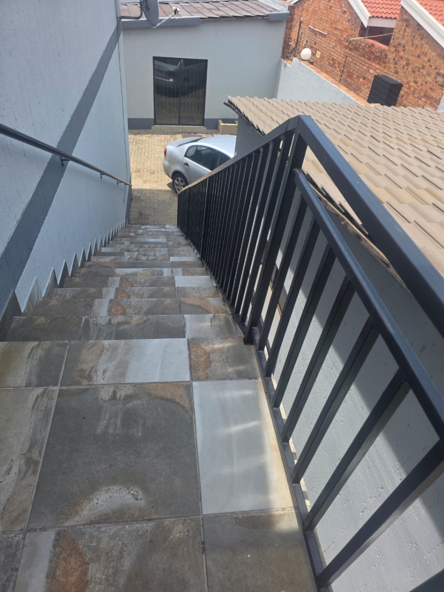 2 Bedroom Property for Sale in Vaalpark Free State